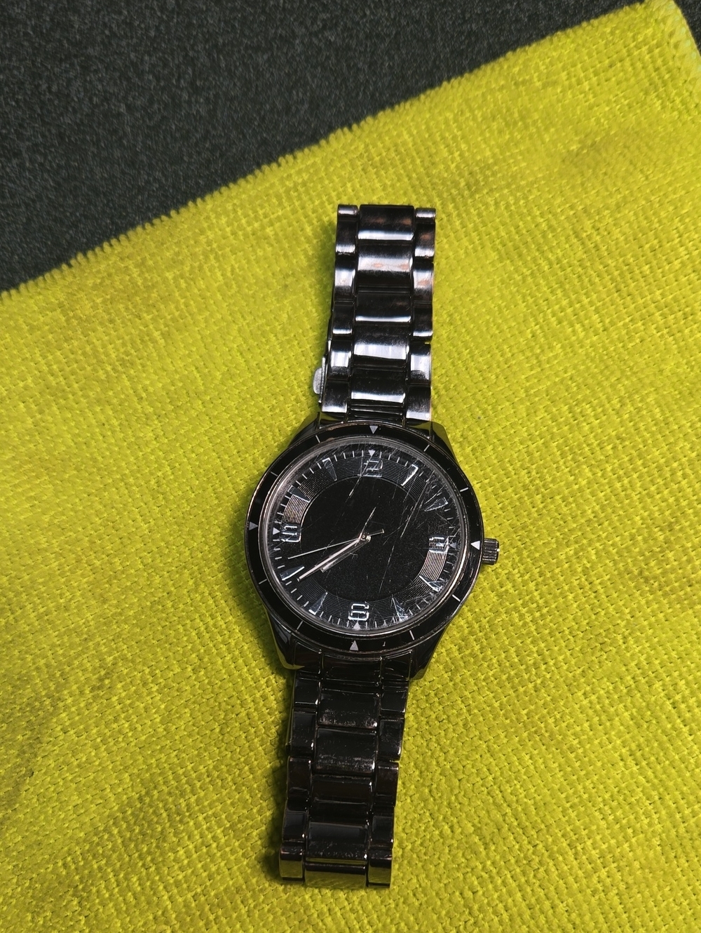 Amazon Silver Men’s Stainless Steel Watch with Black Dial